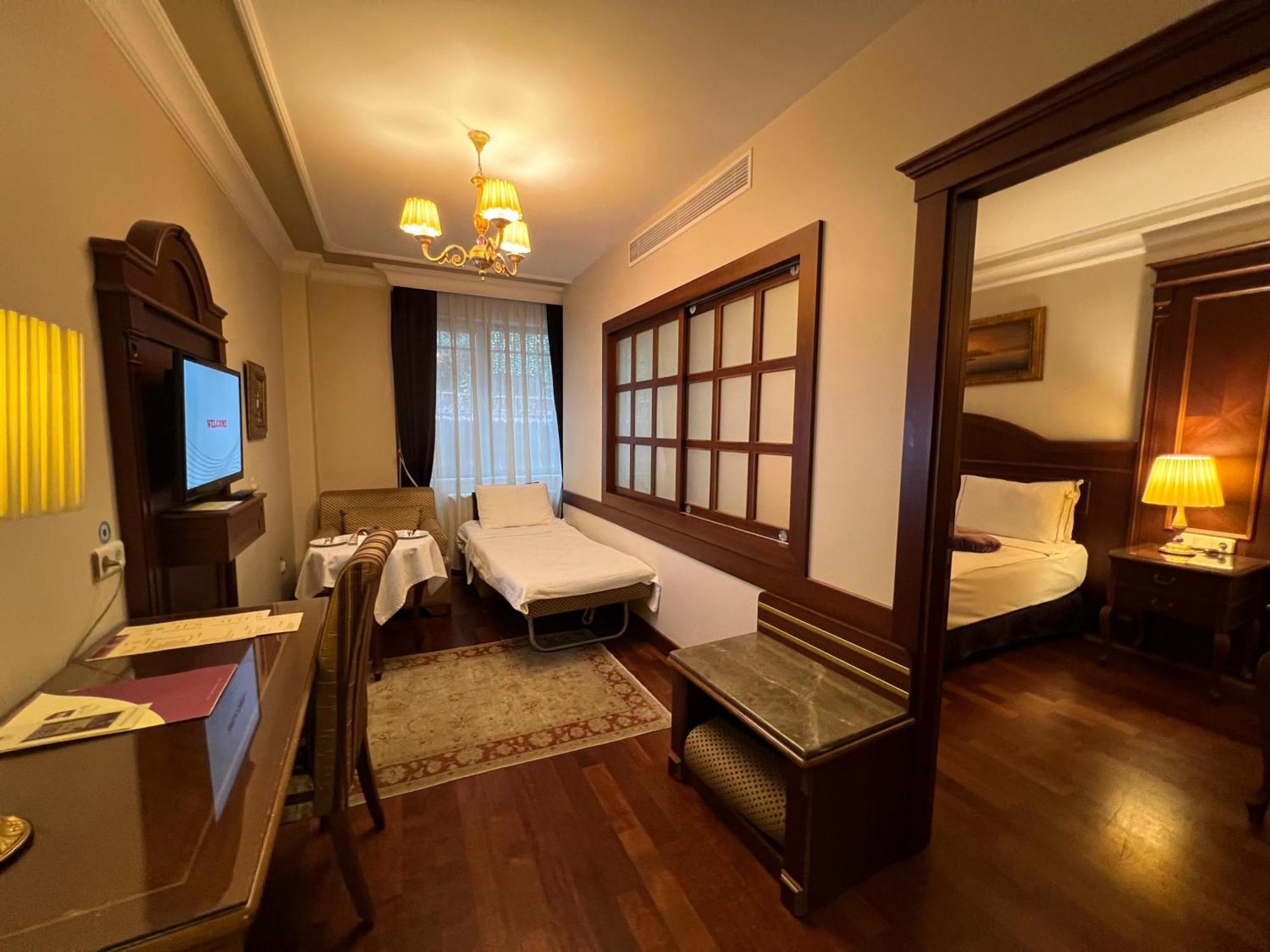 Otel Glk Premier Regency & 3*