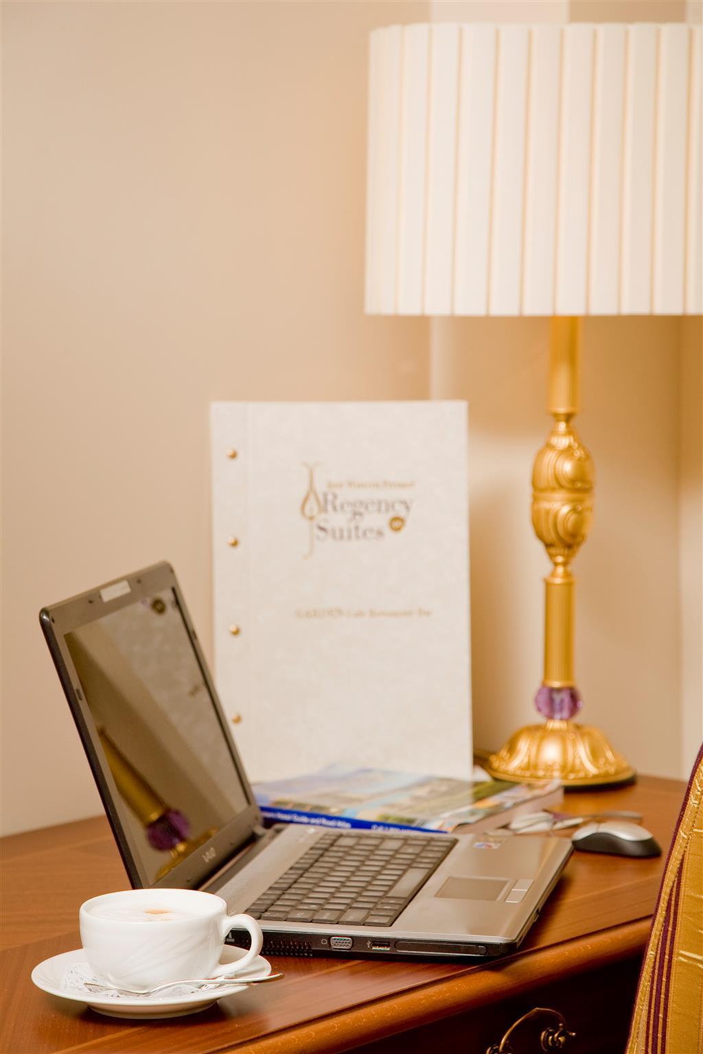 Hotel Glk Premier Regency & 3*